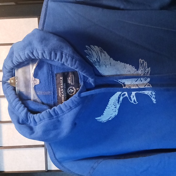 American Eagle sweatshirt/hoodie - Picture 2 of 5